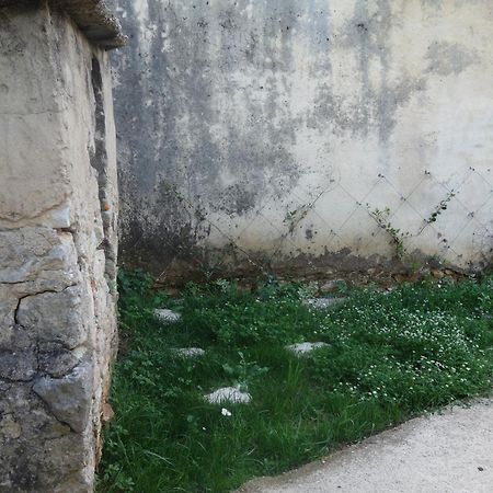 Guesthouse Near The Castle Of Himara Kültér fotó