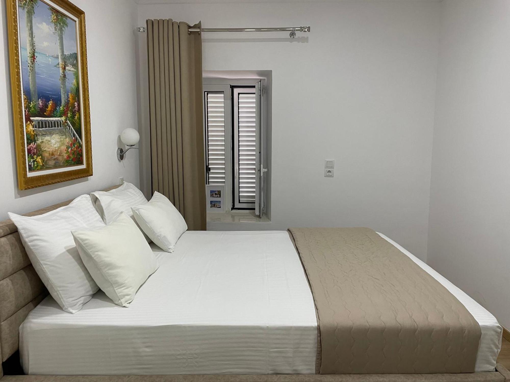 Guesthouse Near The Castle Of Himara Kültér fotó